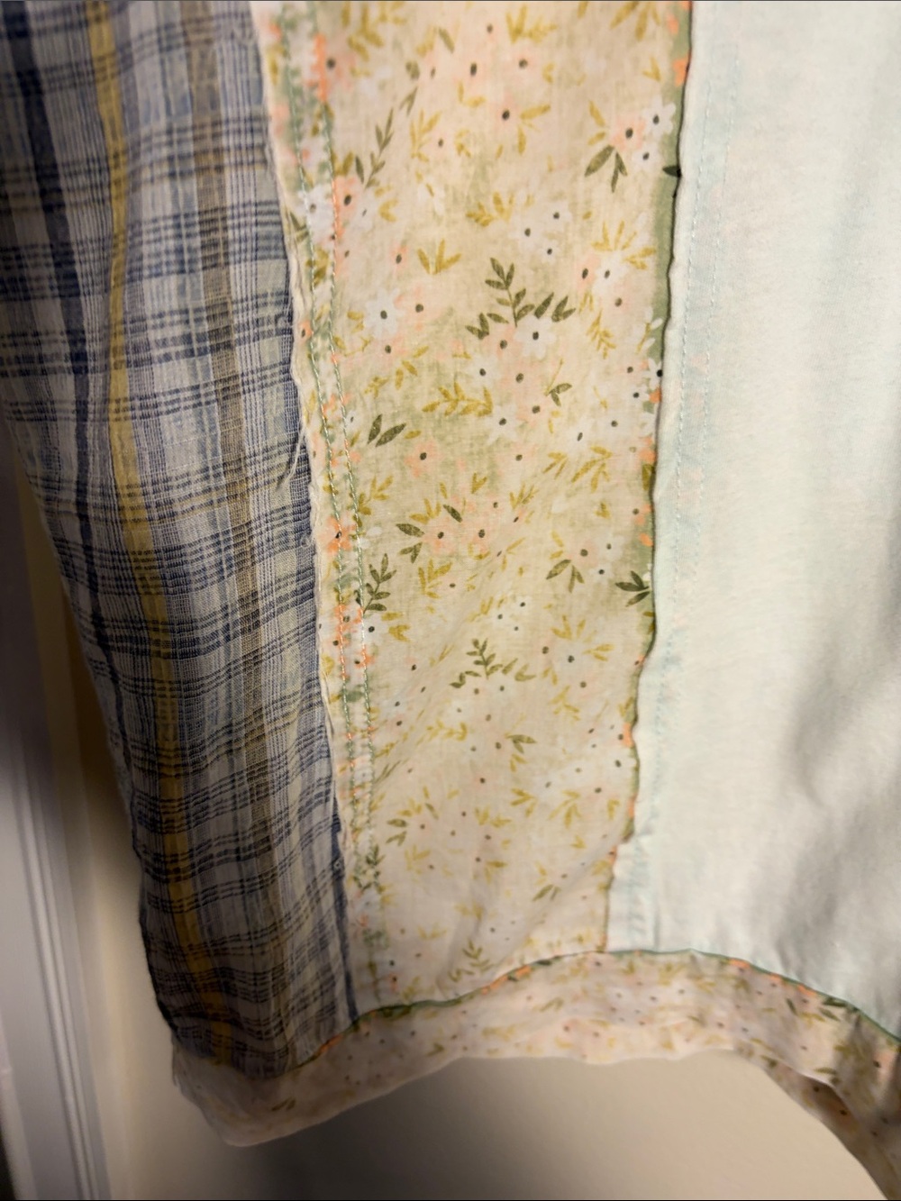 Mint Green Patchwork Hooded Short Sleeve Tee with Floral Applique - Picture 5 of 6